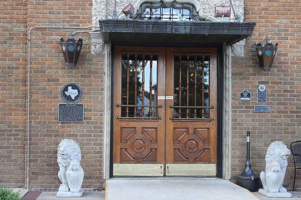 The Faust Haunted Hotel in Texas
